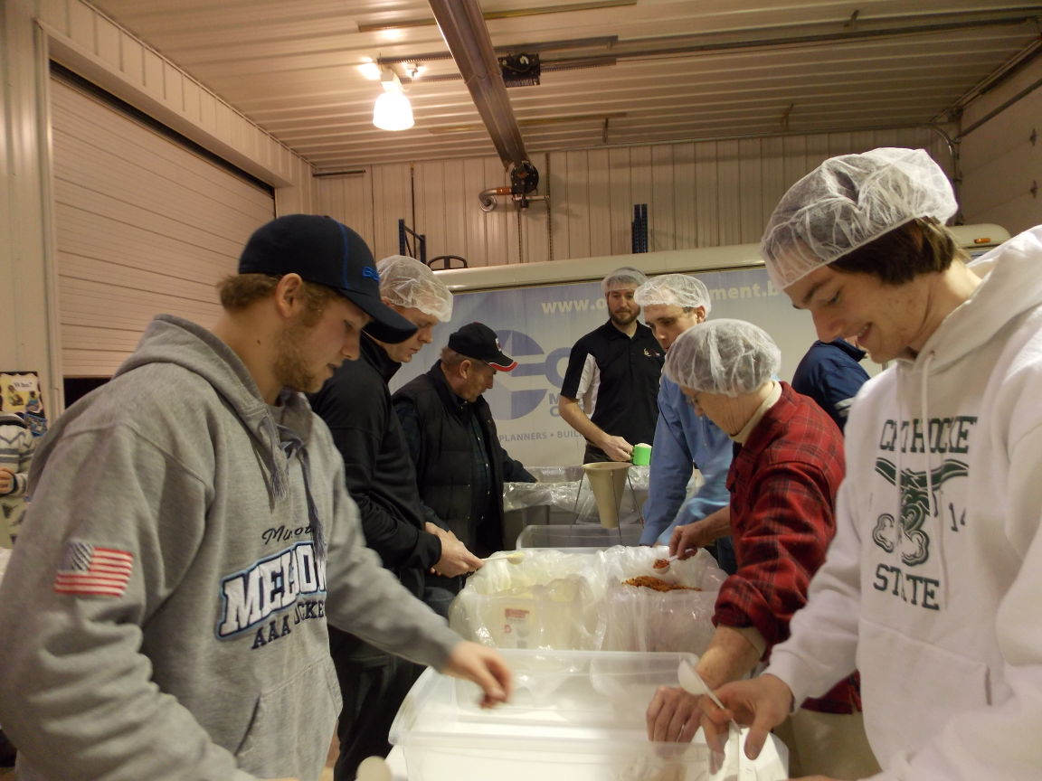 Rotary Helps with Harvest Pack